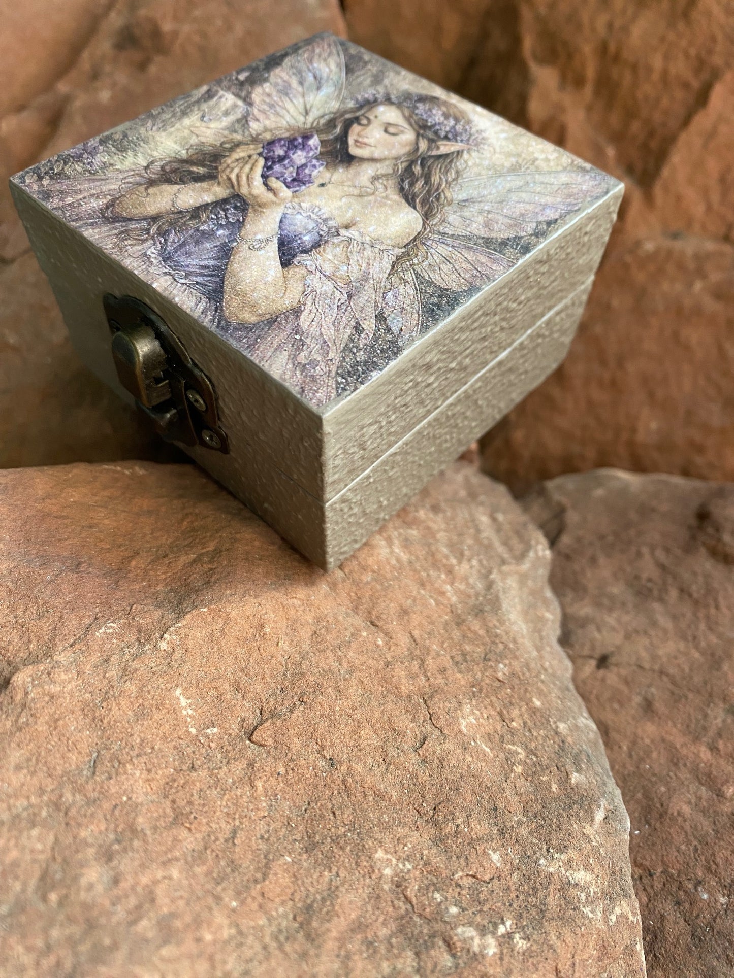 Timber & Stone Enchanted Keepsakes- Fairy Guardian of the Amethyst
