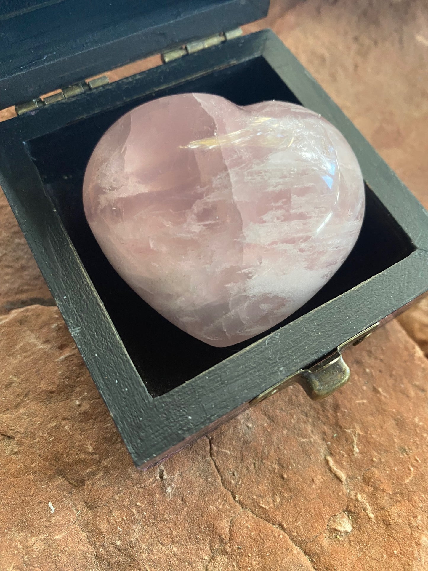 Timber & Stone Enchanted Keepsakes- Rose Heart Stone