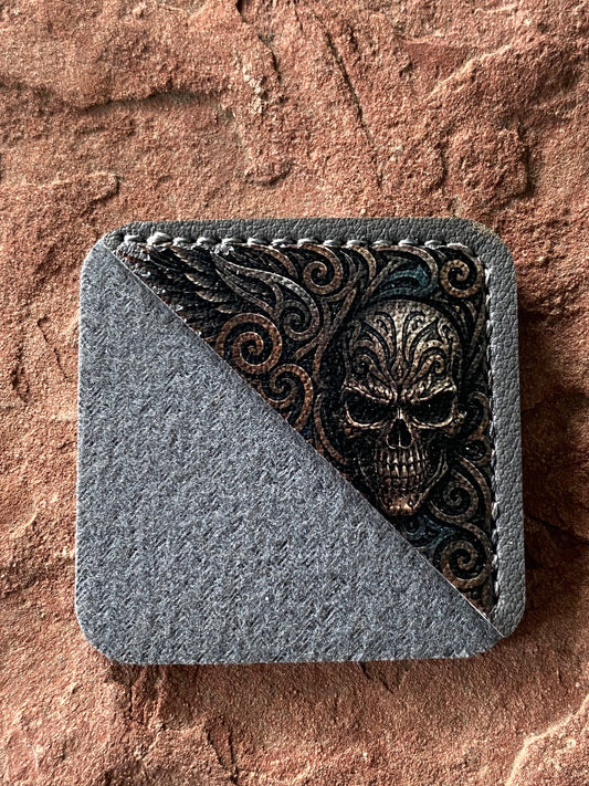 Corner Bookmark: Tribal Skull